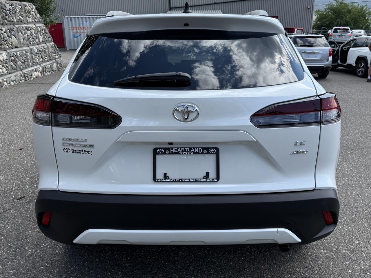 2026 Toyota Corolla Cross LE AWD Premium Photo