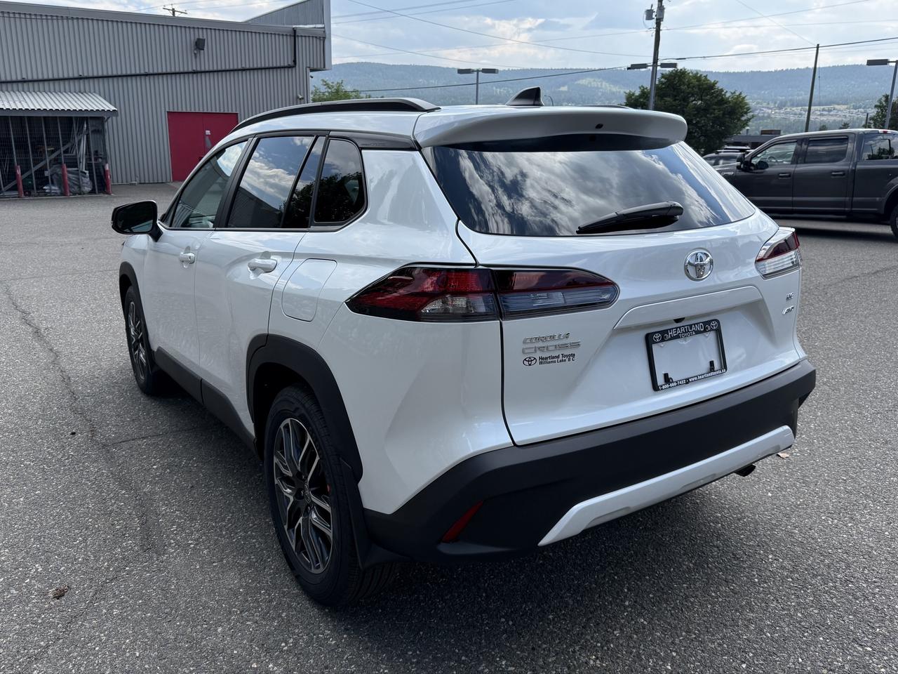 2026 Toyota Corolla Cross LE AWD Premium Photo