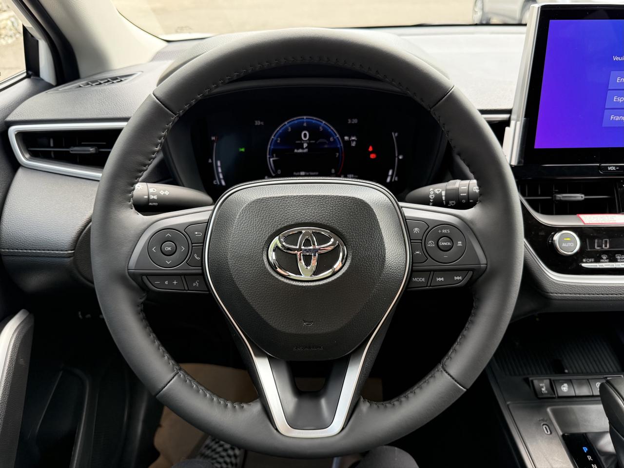 2026 Toyota Corolla Cross LE AWD Premium Photo