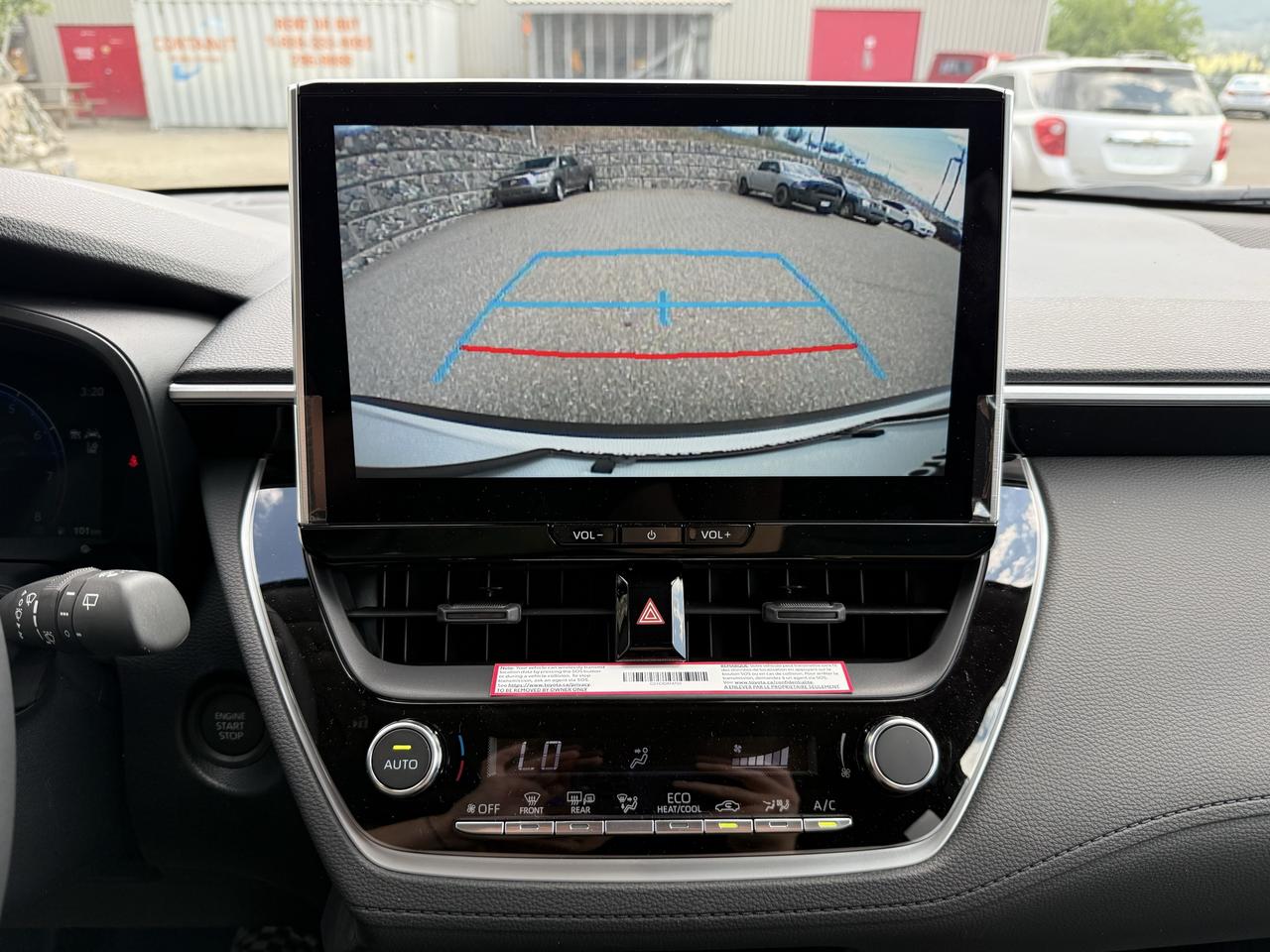 2026 Toyota Corolla Cross LE AWD Premium Photo