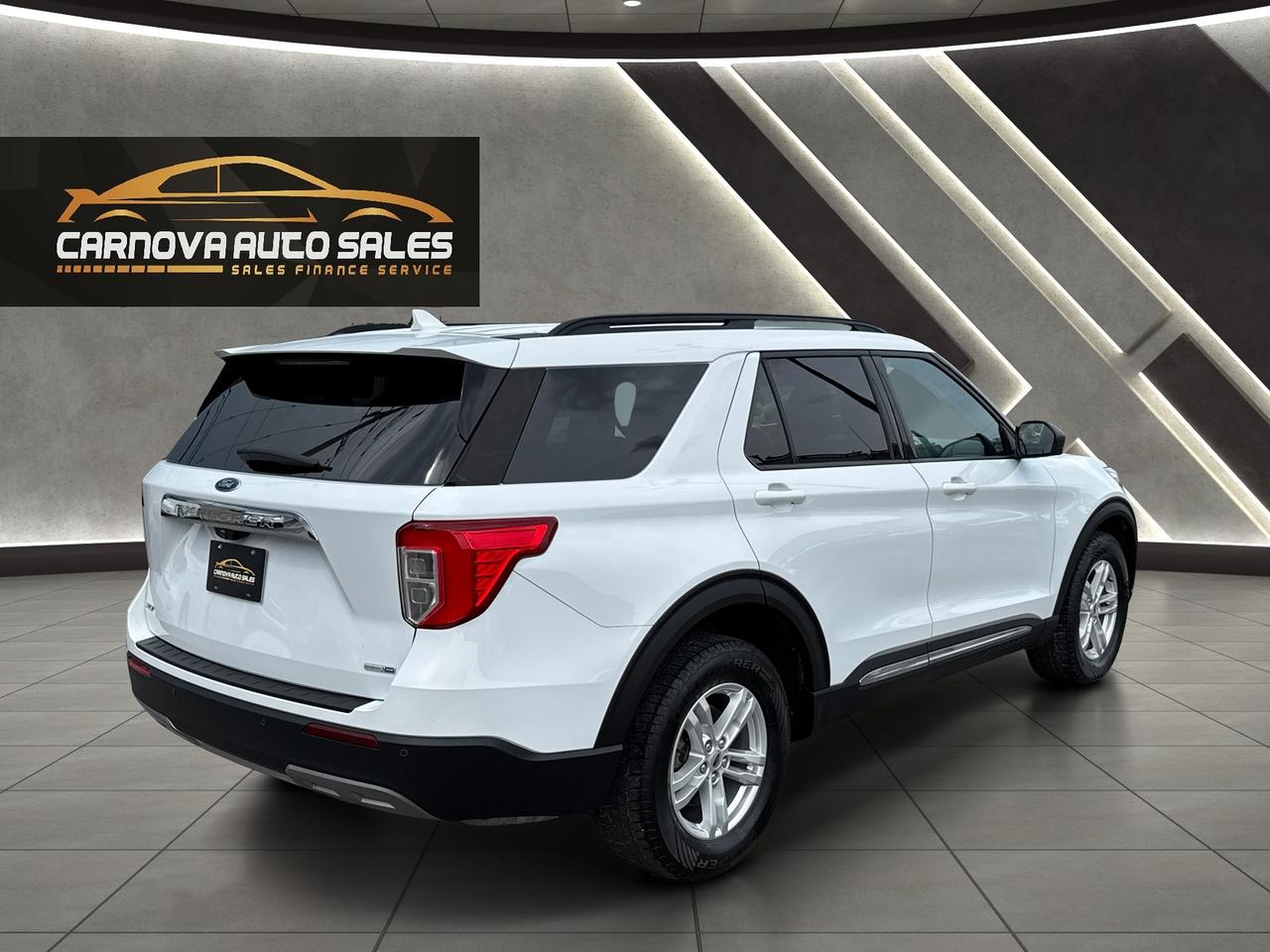 2020 Ford Explorer XLT AWD+CLEAN CARFAX+LEATHER+POWER GATE Photo
