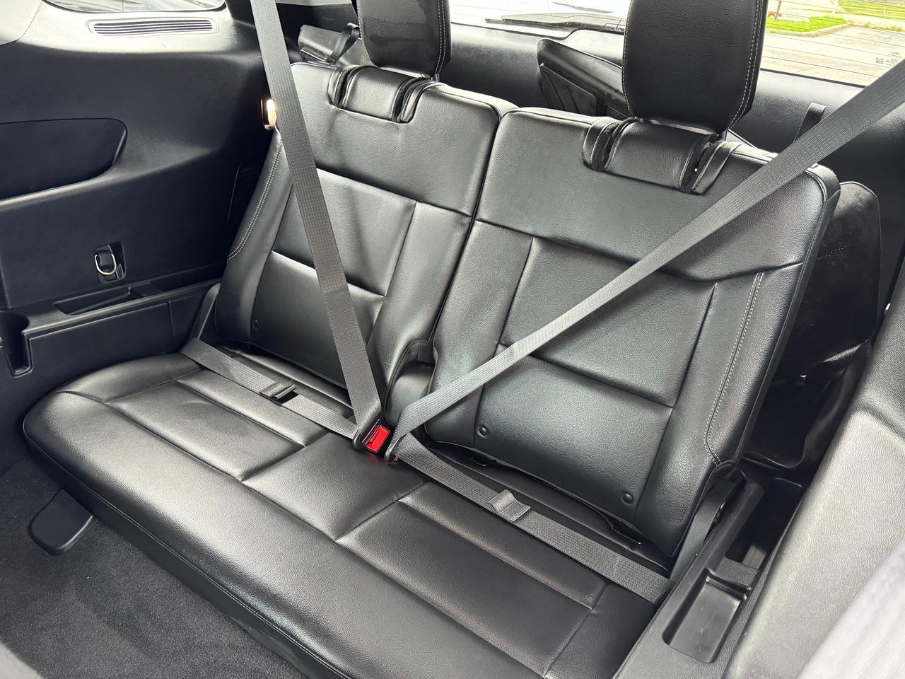 2020 Ford Explorer XLT AWD+CLEAN CARFAX+LEATHER+POWER GATE Photo