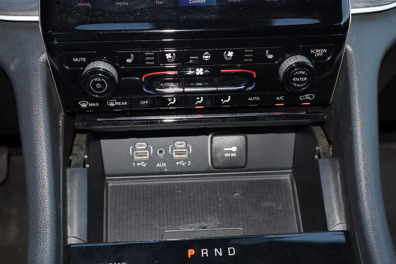 2024 Jeep Grand Cherokee LIMITED 4X4 Photo