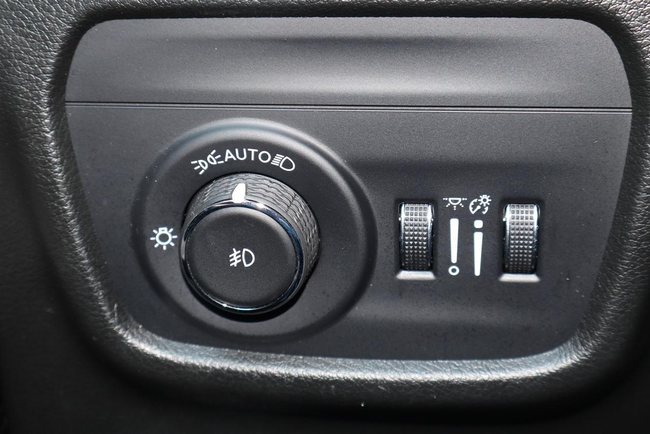 2024 Jeep Grand Cherokee LIMITED 4X4 Photo