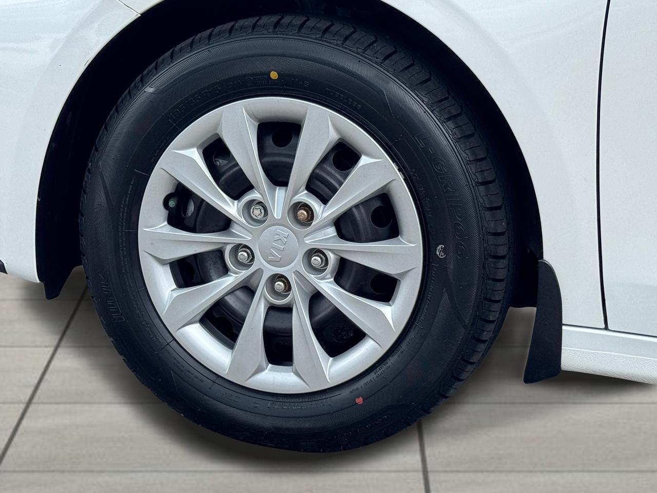 2020 Kia Forte LX+CLEAN CARFAX+NEW TIRES+BRAKES Photo