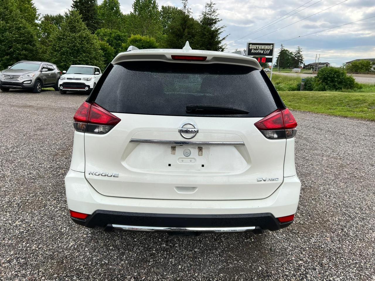 2018 Nissan Rogue SV CERTIFIED Photo