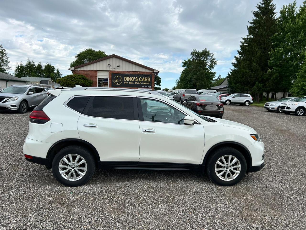2018 Nissan Rogue SV CERTIFIED Photo
