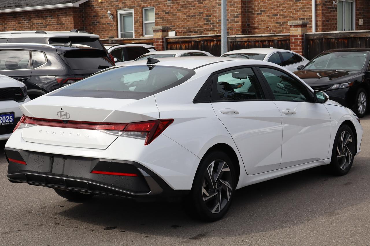 2025 Hyundai Elantra Preferred IVT w/Tech Pkg with sunroof Photo