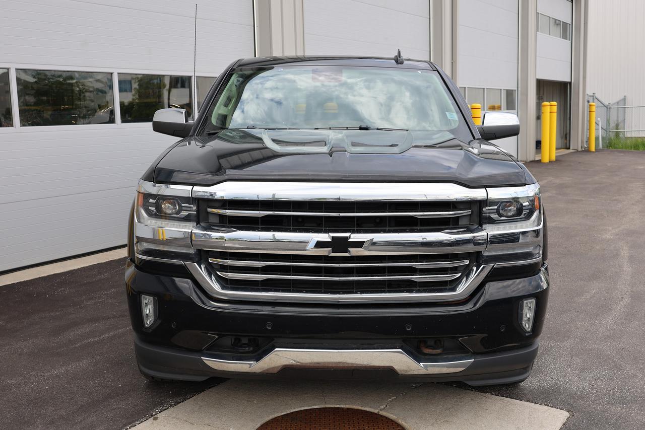 2017 Chevrolet Silverado 1500 High Country 5.3L V8 - LEATHER|SUNROOF|CAMERA|NAVI Photo