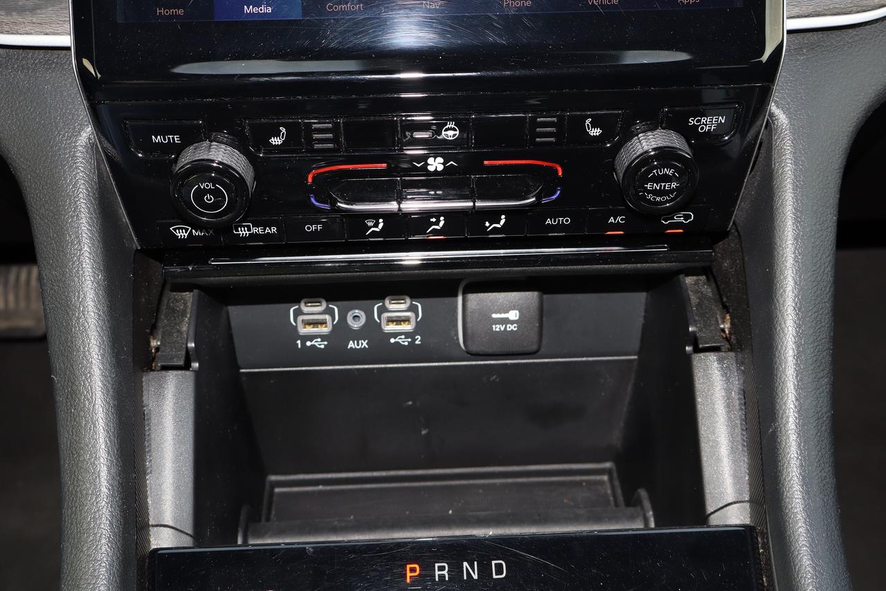 2024 Jeep Grand Cherokee Limited 7 Passenger Photo