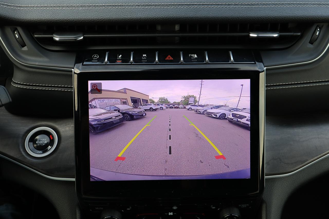 2024 Jeep Grand Cherokee Limited 7 Passenger Photo