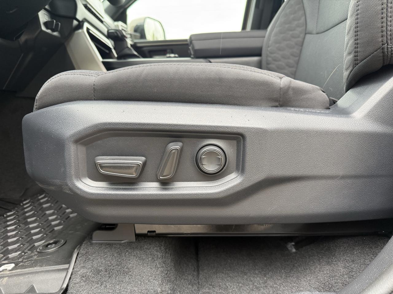 2026 Toyota Tundra Crewmax SR5 L TRD Off Road Photo