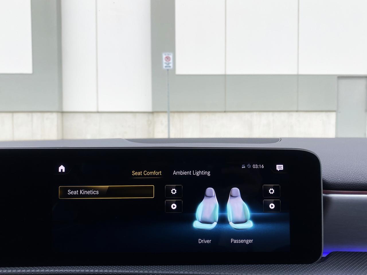 2019 Mercedes-Benz A-Class A250 4MATIC-AMG PKG-NIGHT PKG-360 CAMERA-PANO ROOF Photo