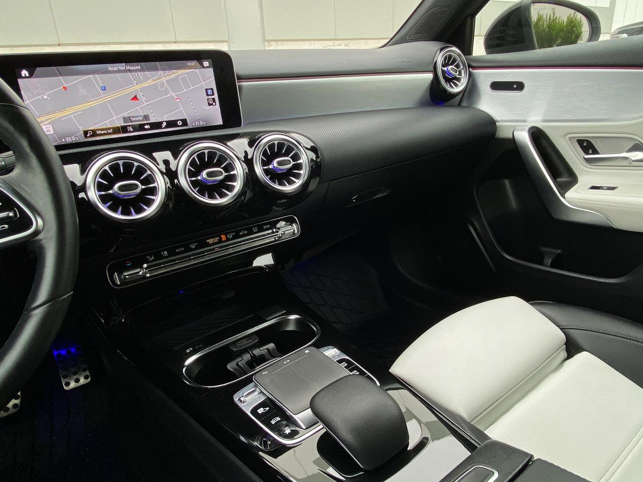 2019 Mercedes-Benz A-Class A250 4MATIC-AMG PKG-NIGHT PKG-360 CAMERA-PANO ROOF Photo