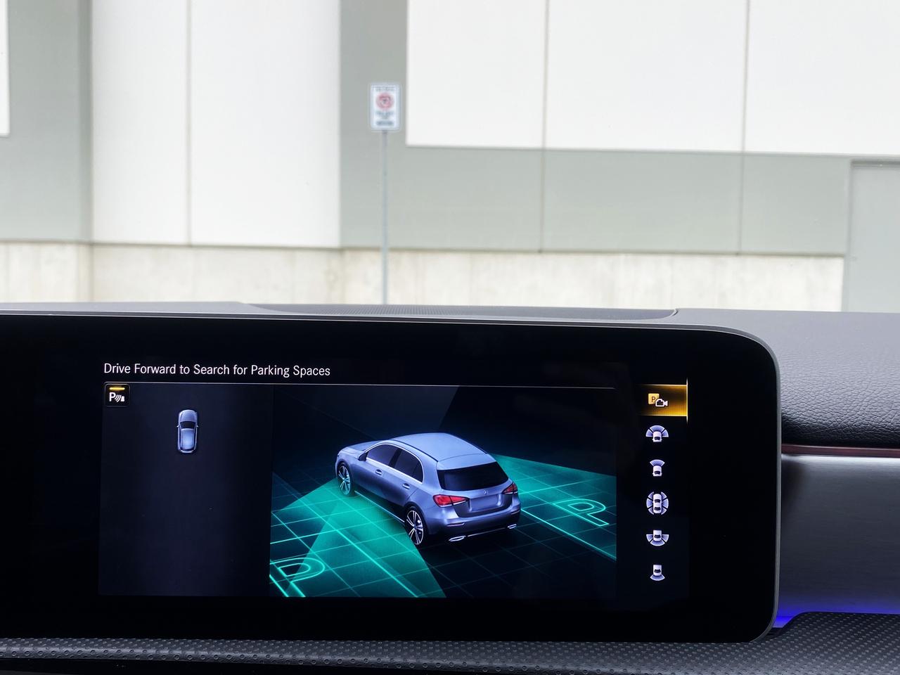 2019 Mercedes-Benz A-Class A250 4MATIC-AMG PKG-NIGHT PKG-360 CAMERA-PANO ROOF Photo