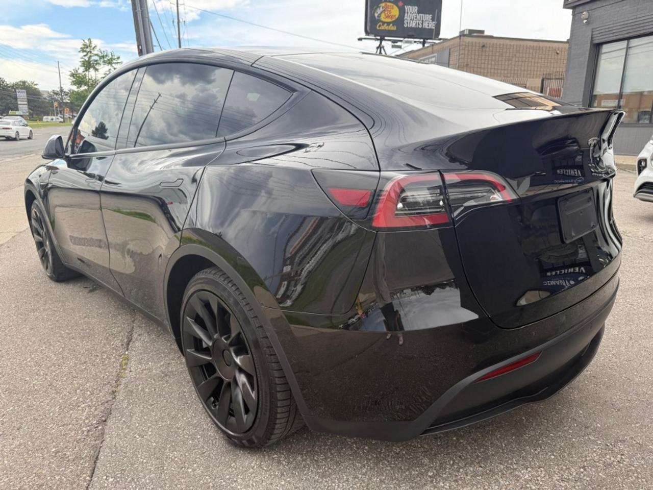 2022 Tesla Model Y LONG RANGE AWD /7-PASSENGER /FULL SELF DRIVE - Photo #7