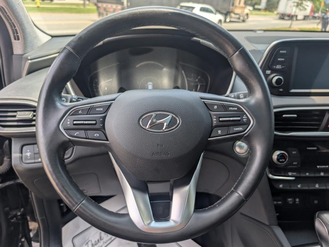 2019 Hyundai Santa Fe LUXURY * AWD * PANORAMIC ROOF * LEATHER Photo