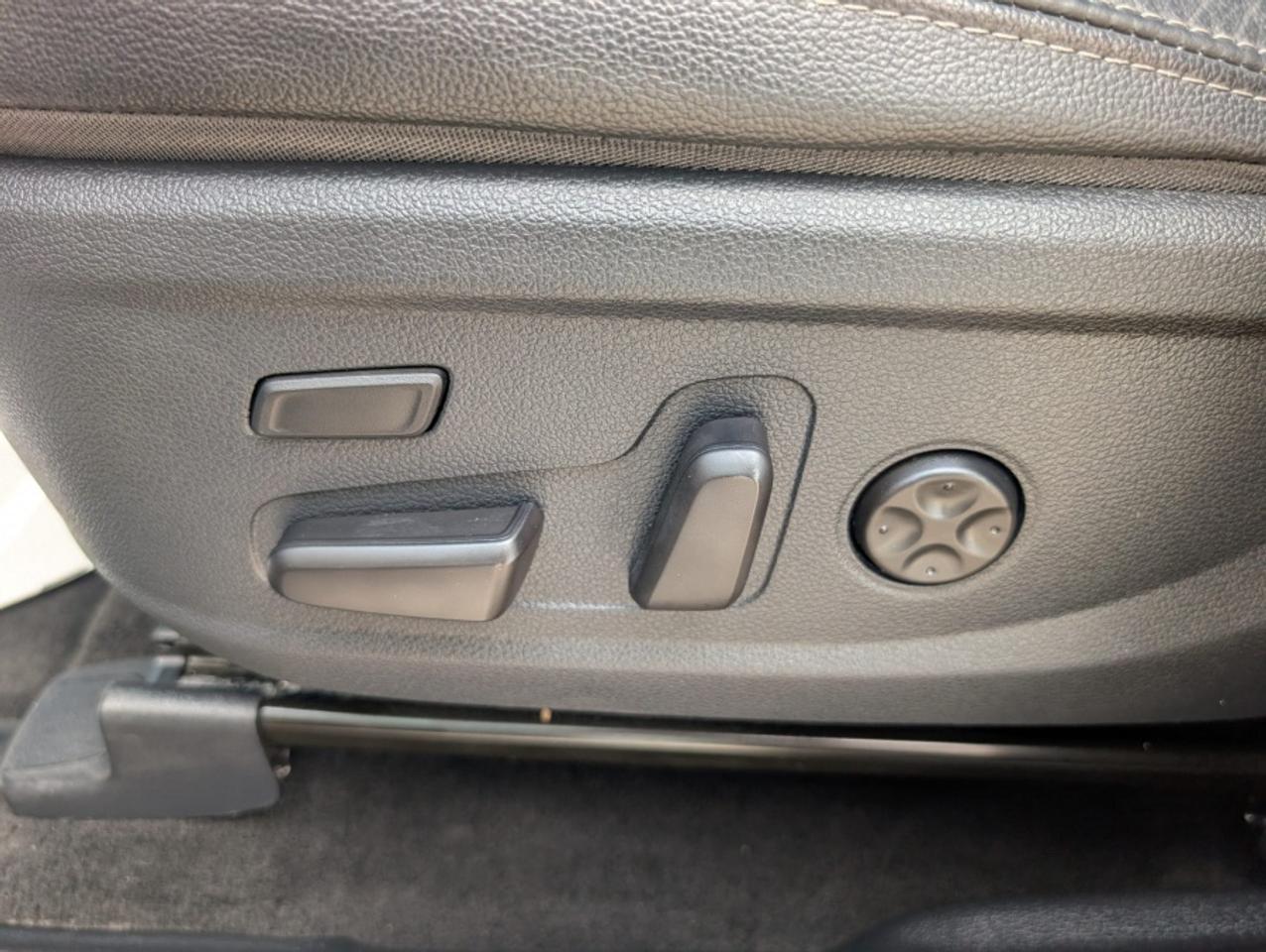 2019 Hyundai Santa Fe LUXURY * AWD * PANORAMIC ROOF * LEATHER - Photo #23