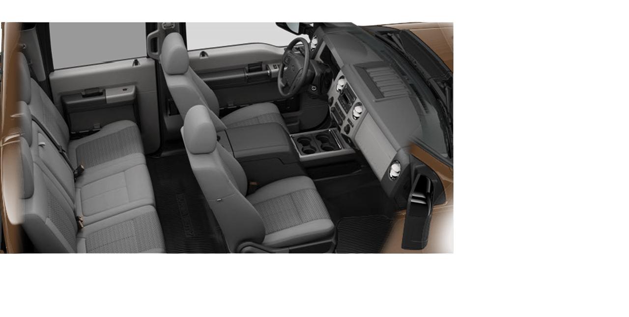 2015 Ford F-250 XLT Crew Cab 156" 4x4 Photo4