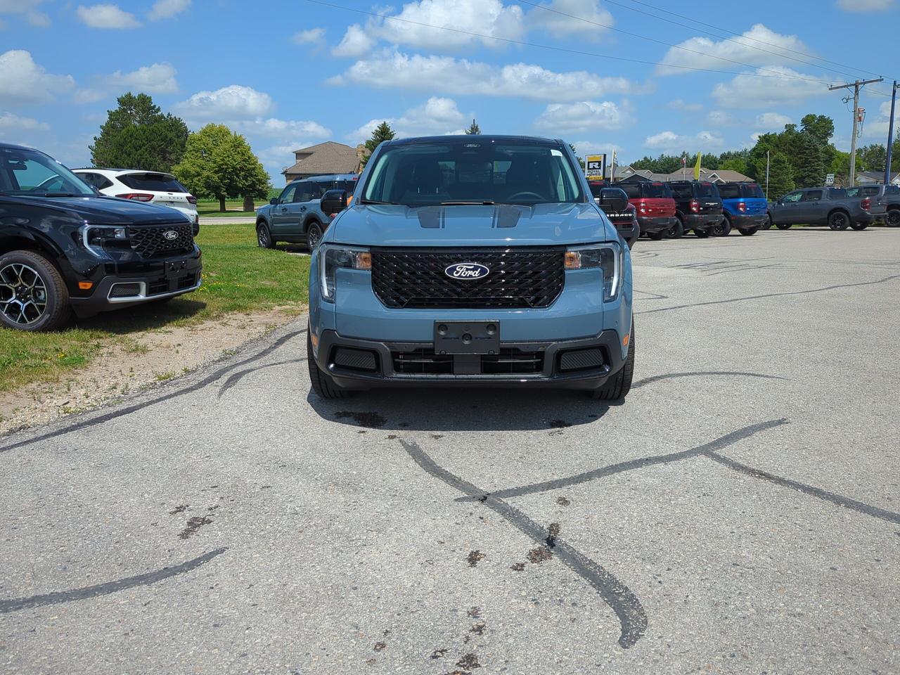 2026 Ford Maverick Lariat SuperCrew Hybrid AWD Photo1