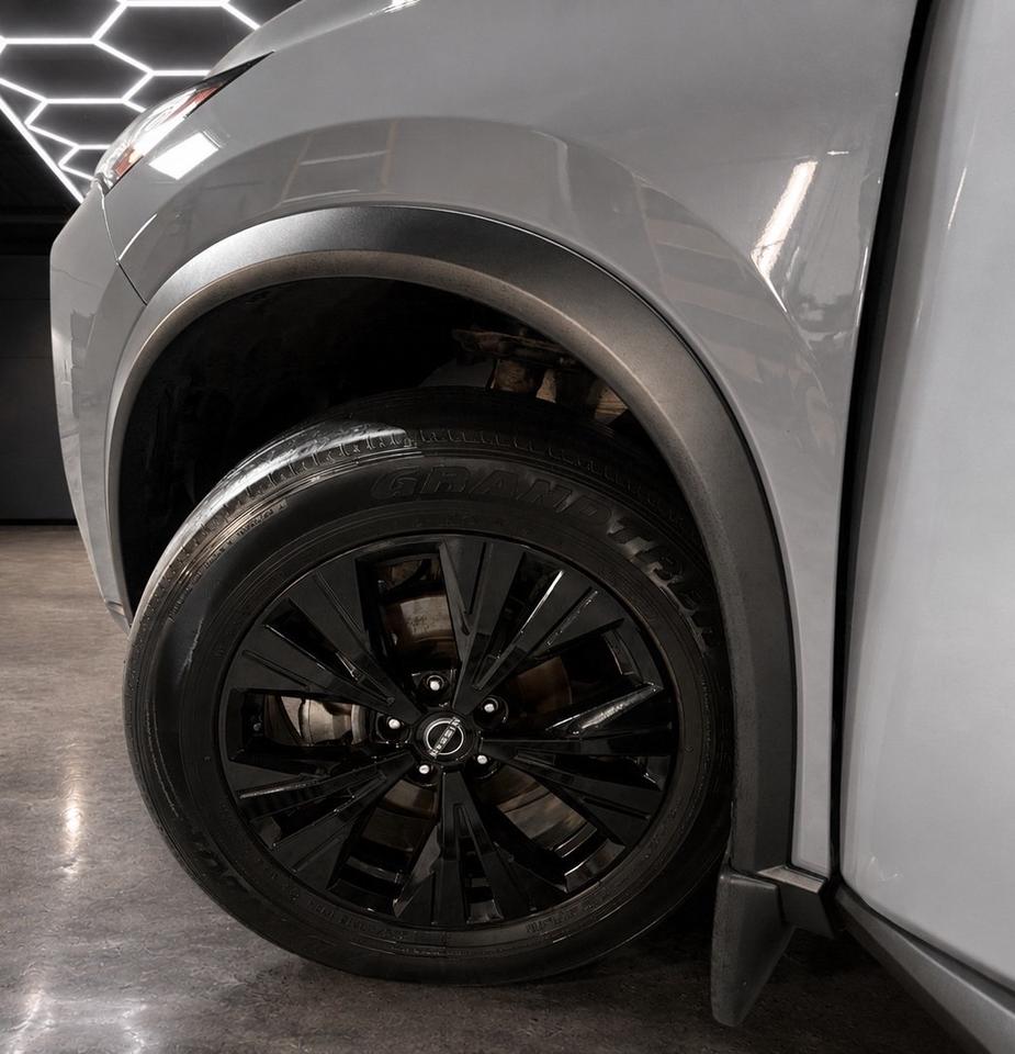 2023 Nissan Rogue AWD SV MINDNIGHT Photo