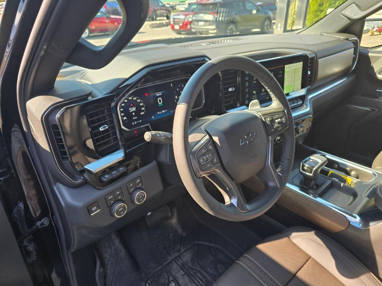 2026 Chevrolet Silverado 1500 Crew Cab Short Box 4-Wheel Drive High Country Photo