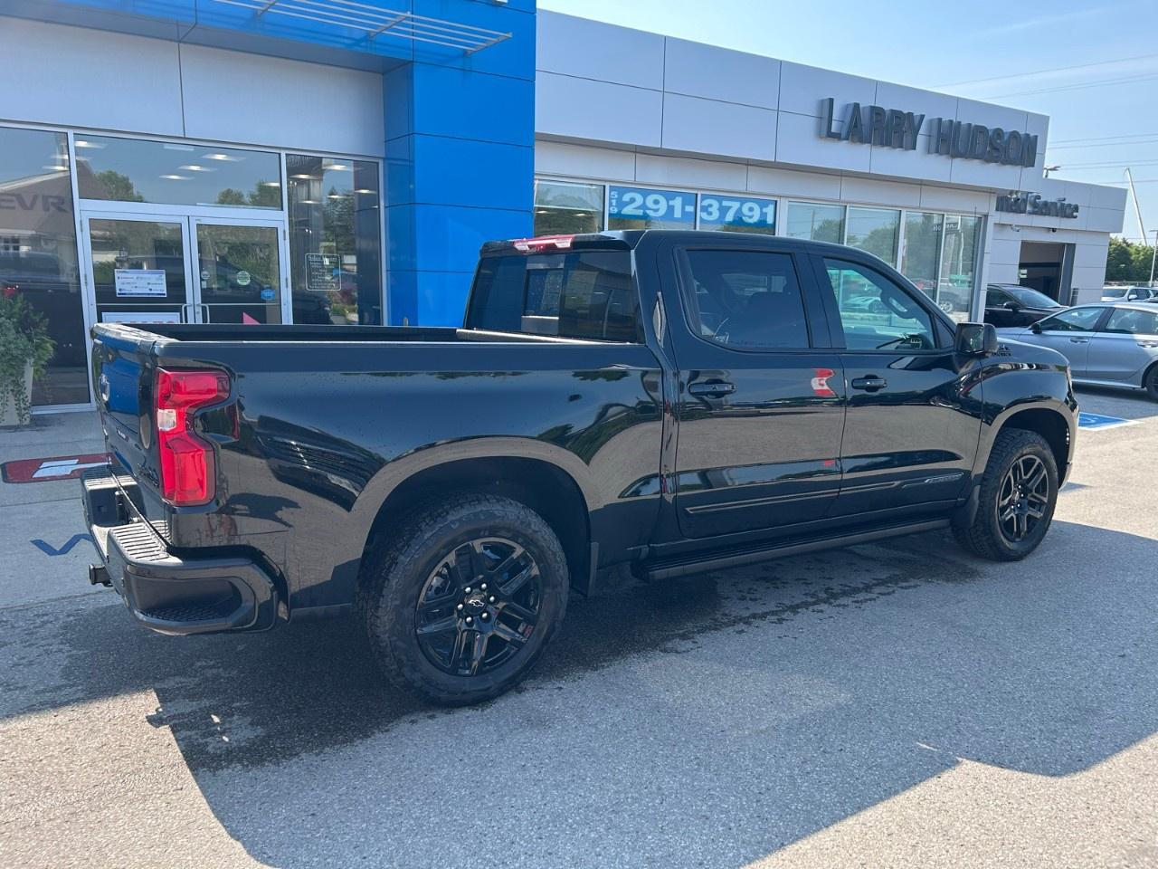 2026 Chevrolet Silverado 1500 Crew Cab Short Box 4-Wheel Drive High Country Photo