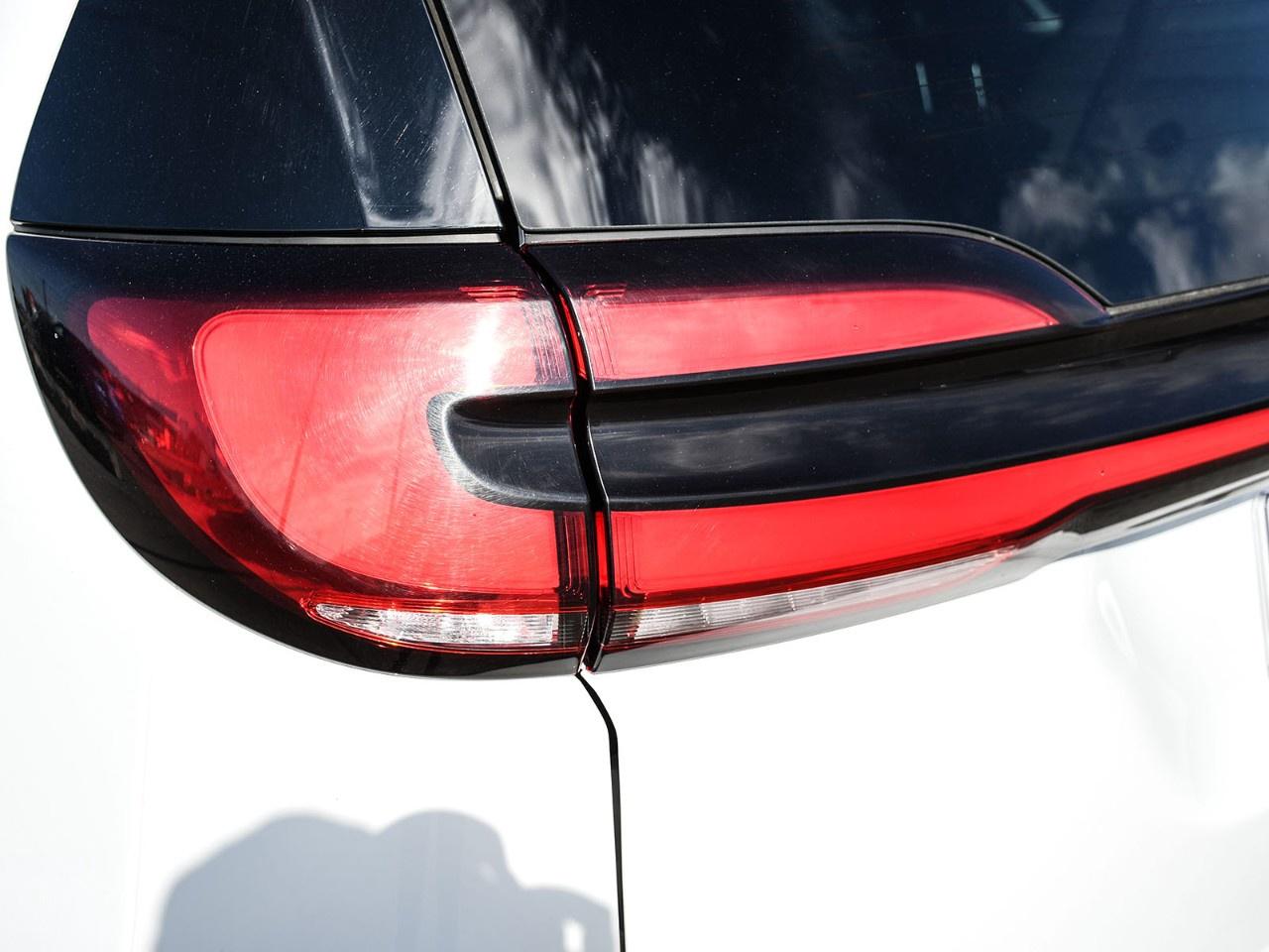 2024 Chrysler Pacifica TOURING-L FWD Photo
