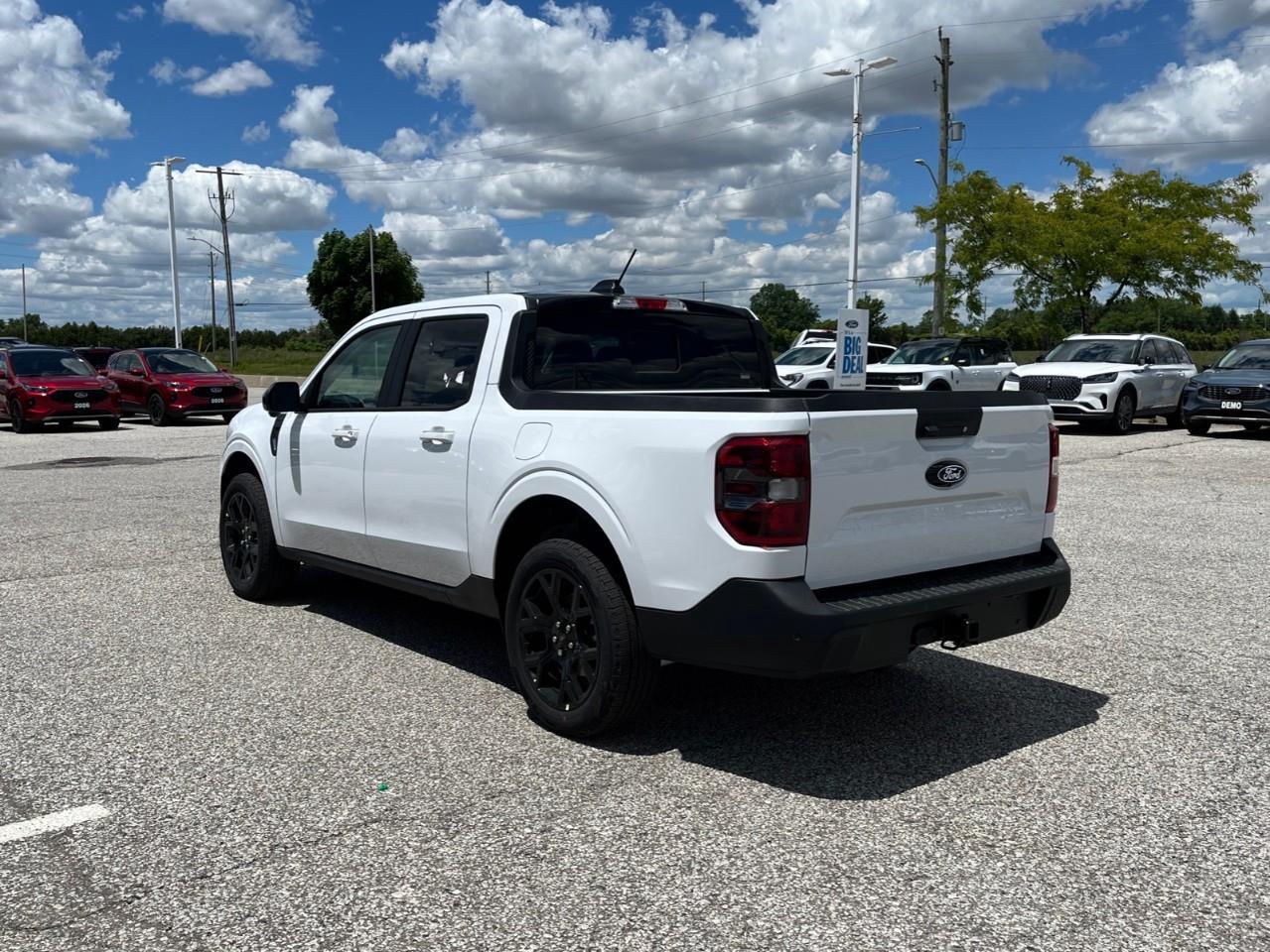 2026 Ford Maverick Lariat Photo
