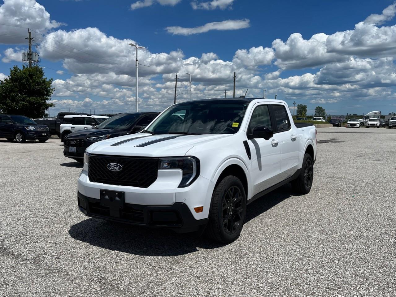2026 Ford Maverick Lariat Photo3