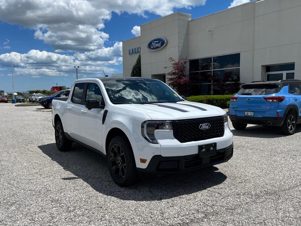 2026 Ford Maverick Lariat Photo
