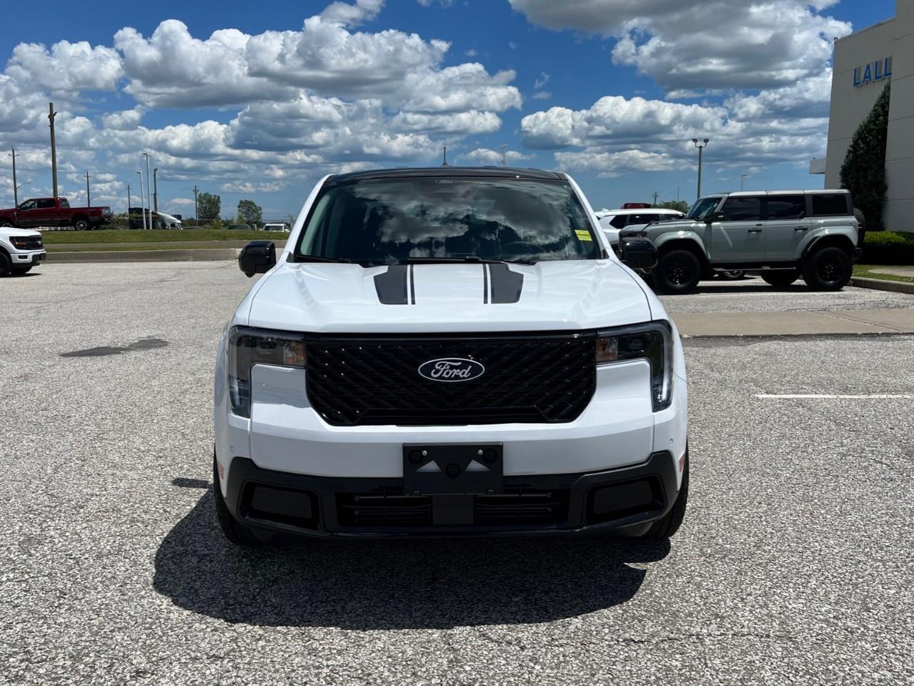 2026 Ford Maverick Lariat Photo