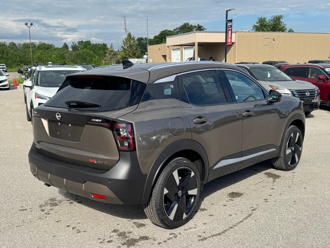 2026 Nissan Kicks SR AWD Photo