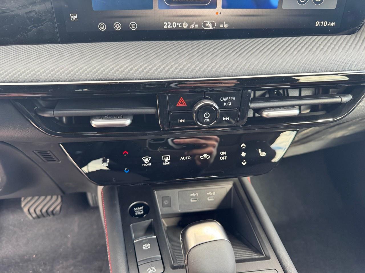 2026 Nissan Kicks SR AWD Photo