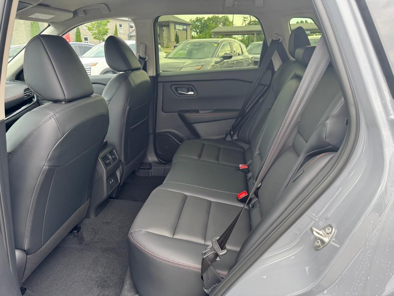 2026 Nissan Rogue AWD Rock Creek Photo