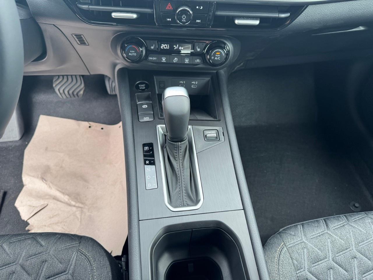 2026 Nissan Kicks SV AWD Photo