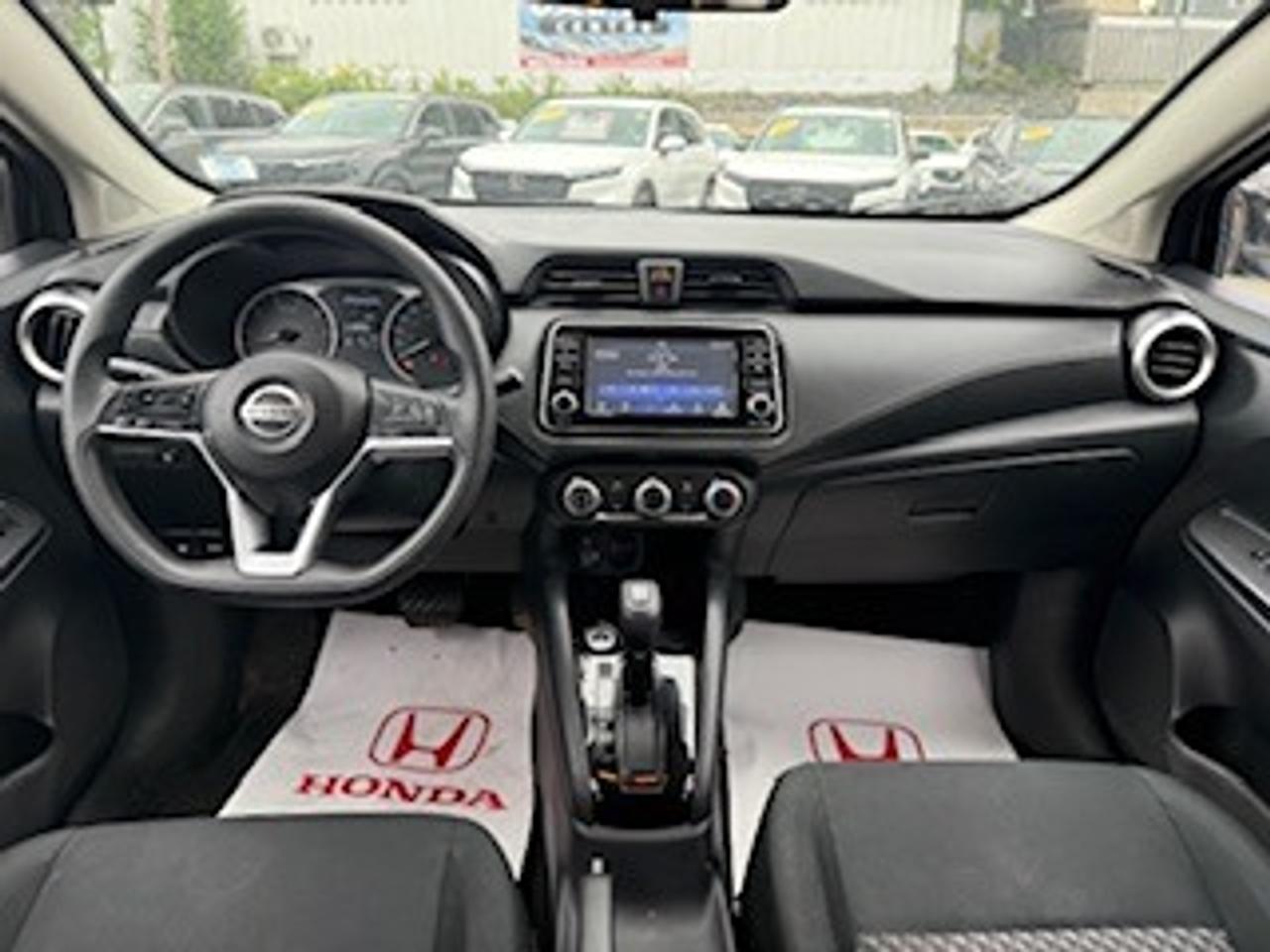 2021 Nissan Versa S Photo