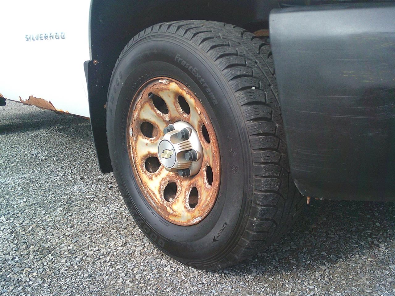 2012 Chevrolet Silverado 1500 2WD Reg Cab 133.0  WT Photo