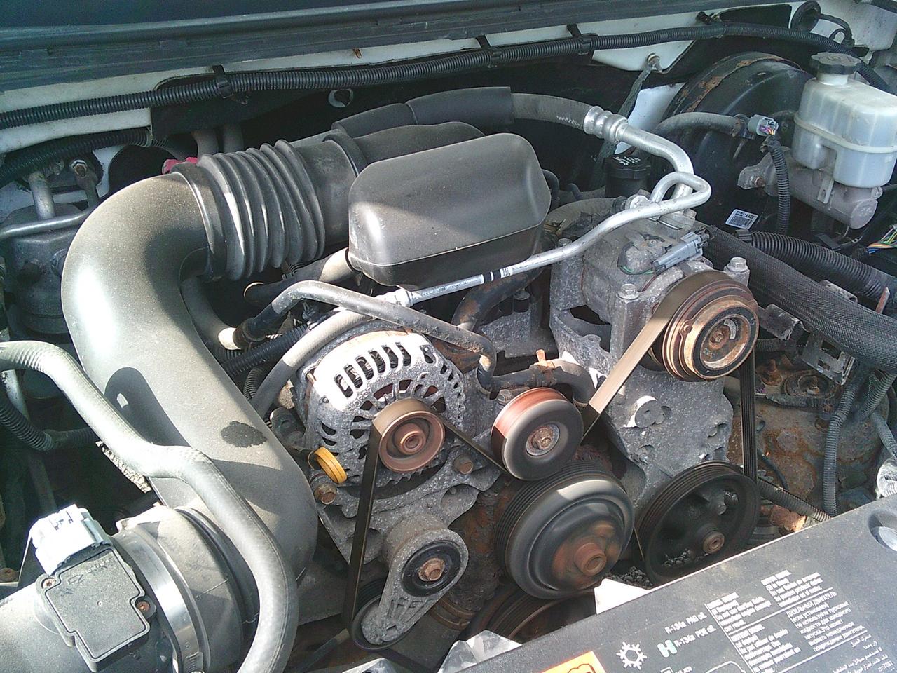2012 Chevrolet Silverado 1500 2WD Reg Cab 133.0  WT Photo
