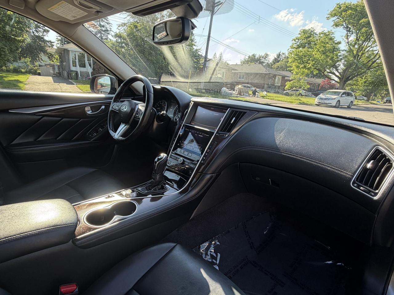 2018 Infiniti Q50 2.0T Luxe AWD Photo