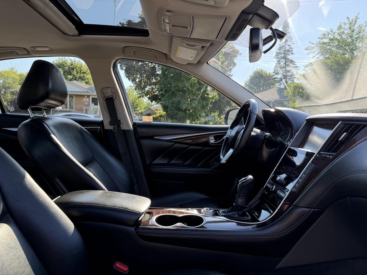 2018 Infiniti Q50 2.0T Luxe AWD Photo