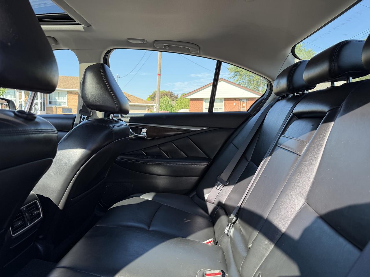 2018 Infiniti Q50 2.0T Luxe AWD Photo