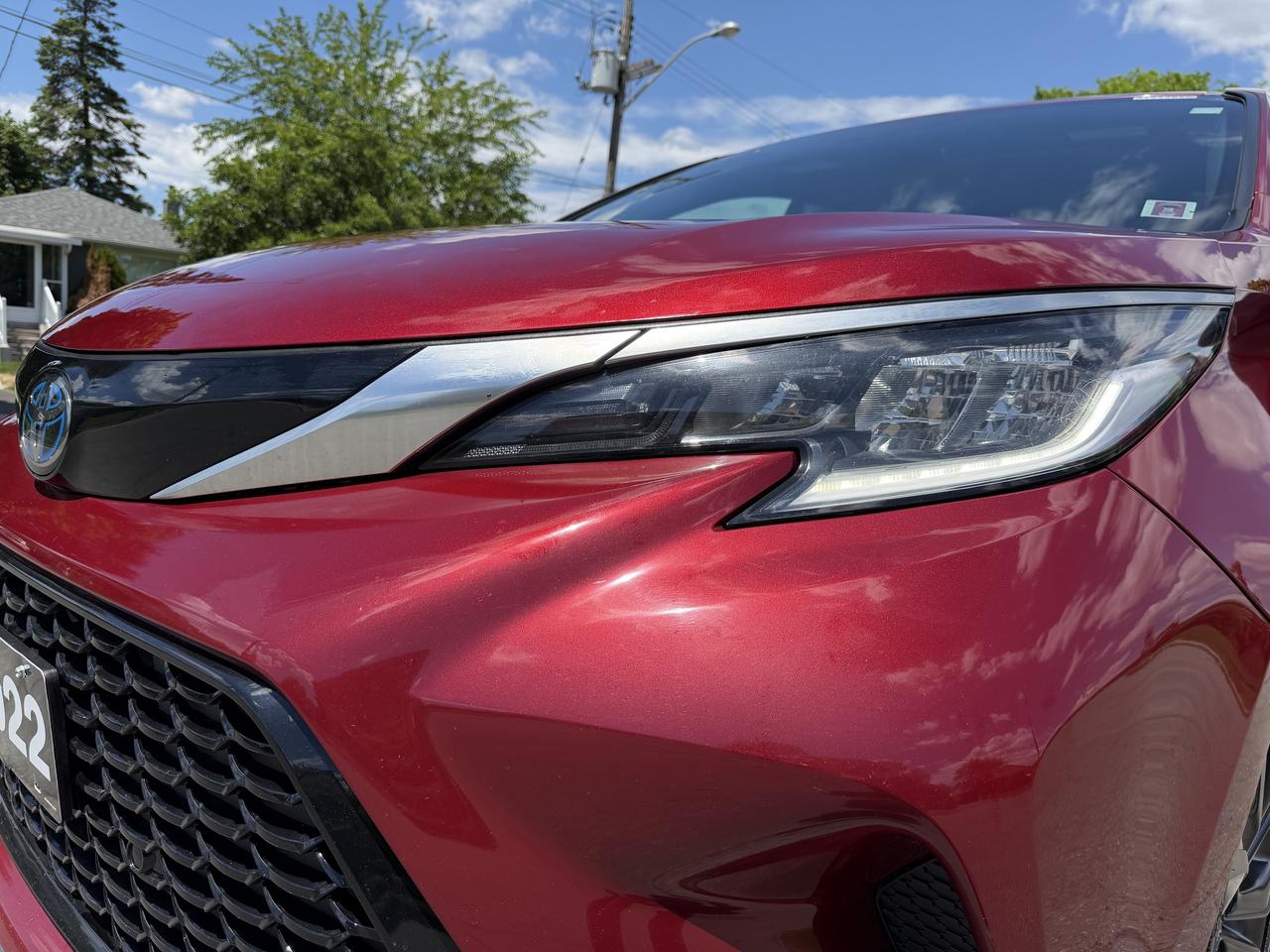 2022 Toyota Sienna XSE 7-Passenger FWD Photo