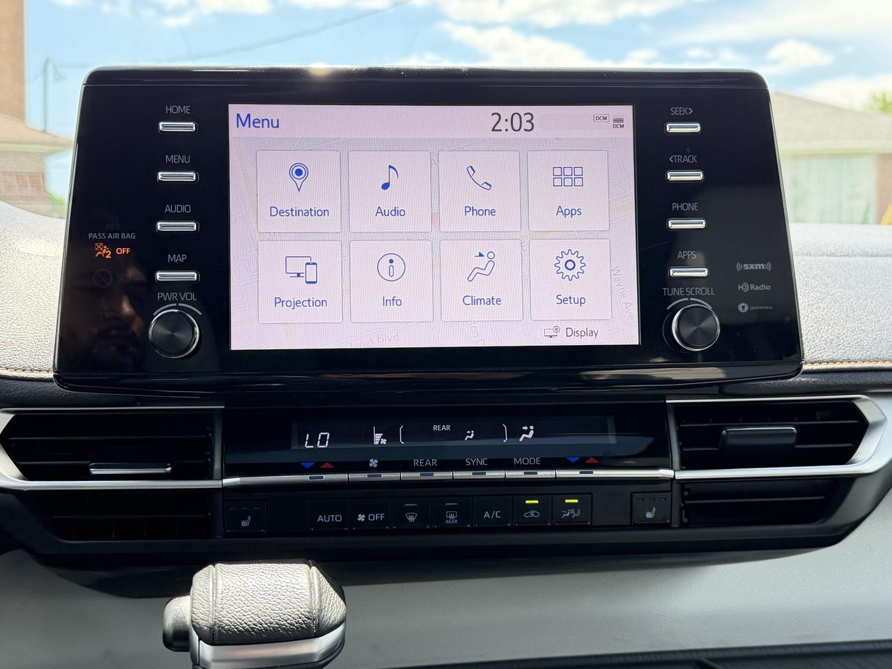 2022 Toyota Sienna XSE 7-Passenger FWD Photo