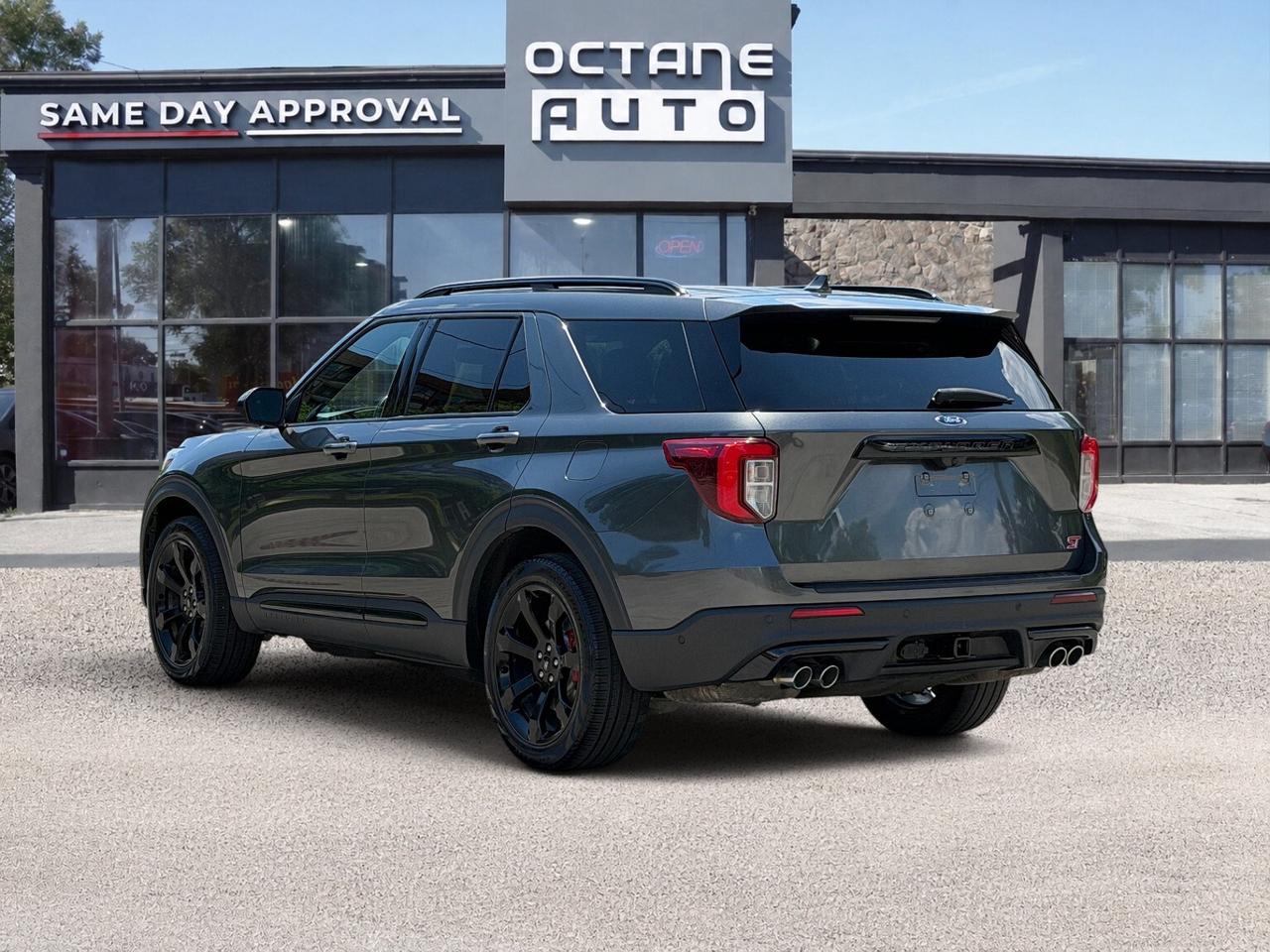 2020 Ford Explorer ST 4WD Photo