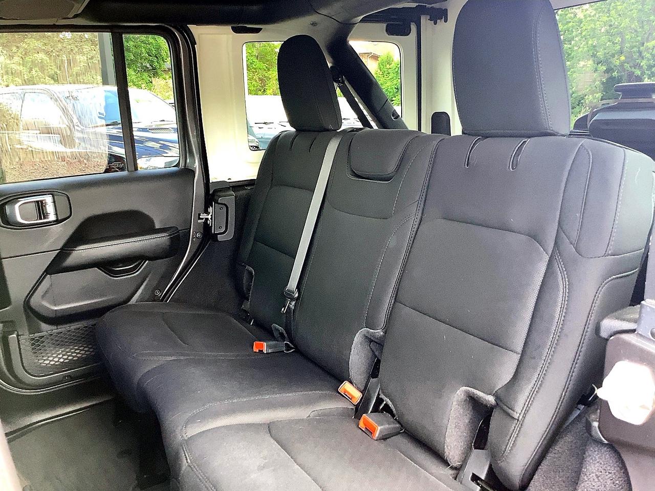 2021 Jeep Wrangler Sahara V6 | Skytop | Alpine | NAV | LED Pkg | 4X4 Photo