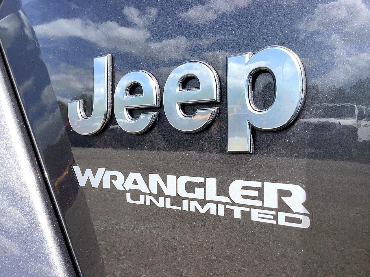 2021 Jeep Wrangler Sahara V6 | Skytop | Alpine | NAV | LED Pkg | 4X4 Photo