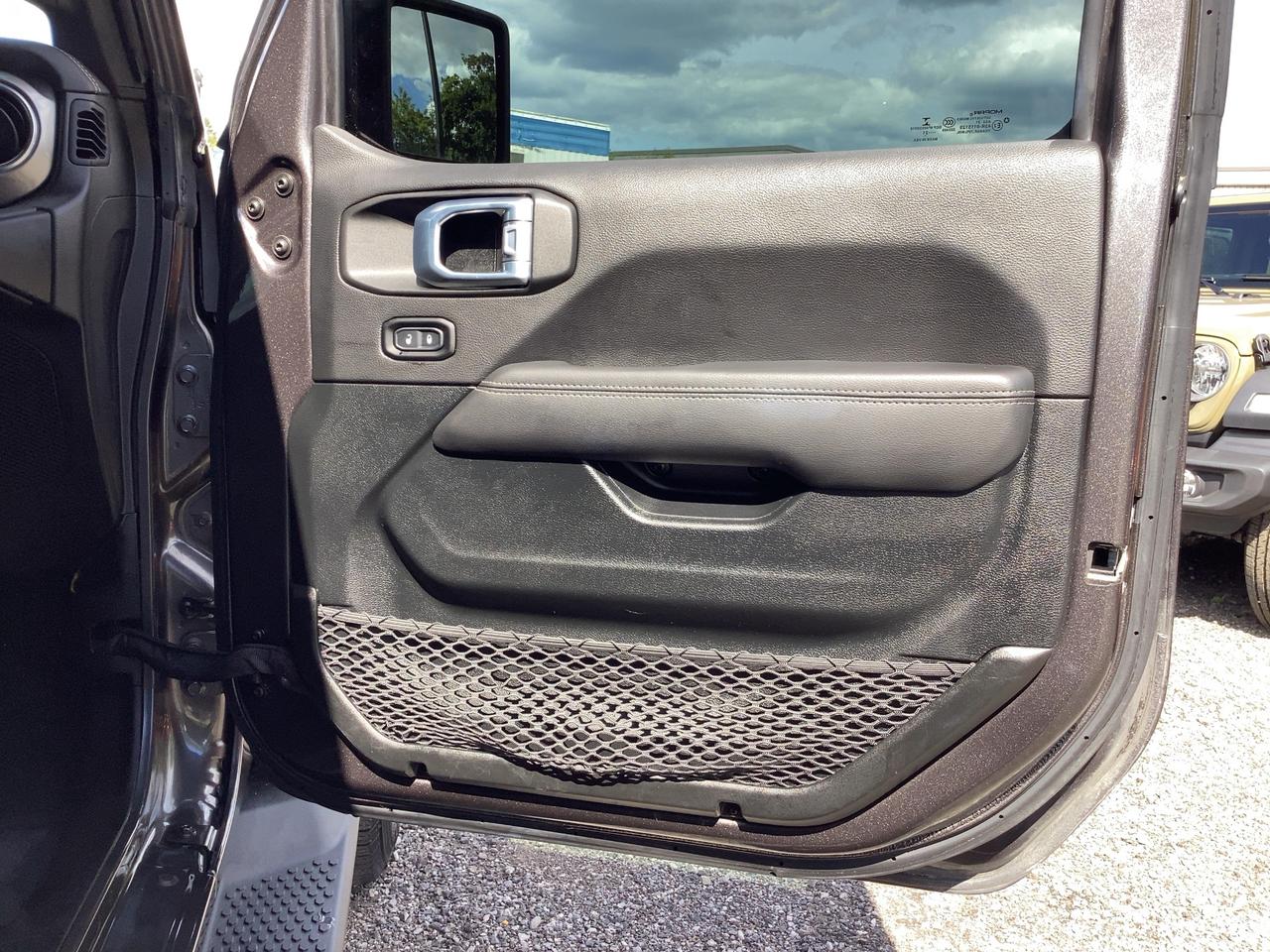 2021 Jeep Wrangler Sahara V6 | Skytop | Alpine | NAV | LED Pkg | 4X4 Photo