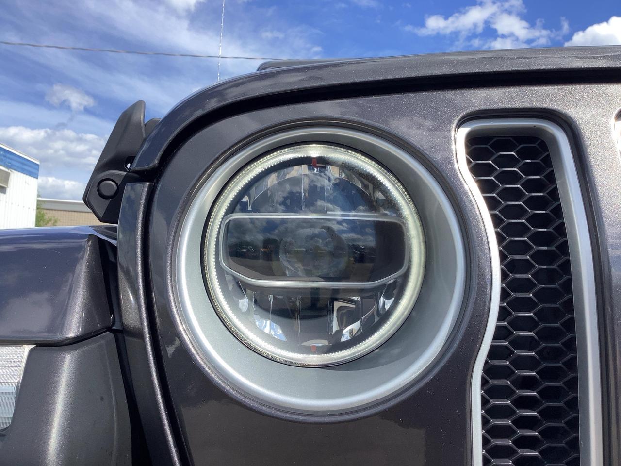 2021 Jeep Wrangler Sahara V6 | Skytop | Alpine | NAV | LED Pkg | 4X4 Photo
