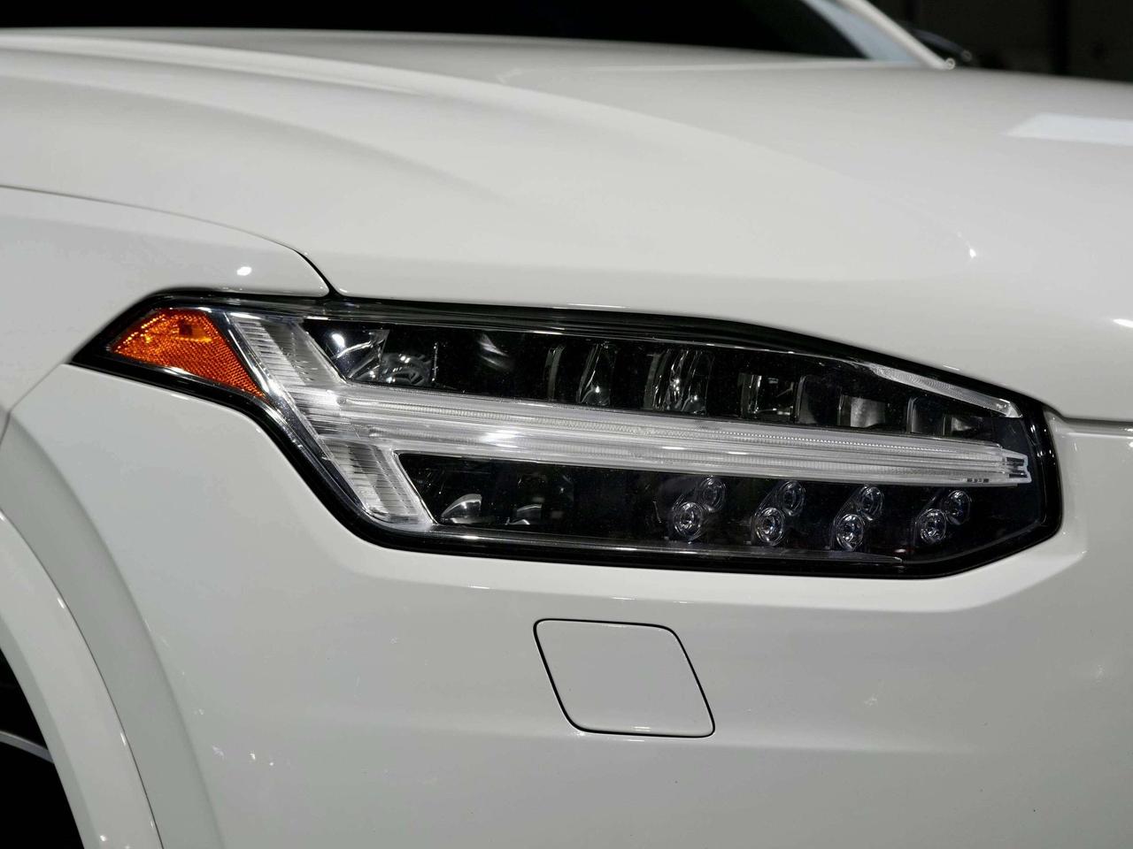 2019 Volvo XC90 R-Design|NO ACCIDENT|7SEATS|PANO|AUTO PARK Photo3